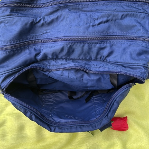 ⛺️ LAND’S END; Large VINTAGE Navy Travel/Overnight/Kid’s Bag w/Storage Pockets! - Picture 10 of 16